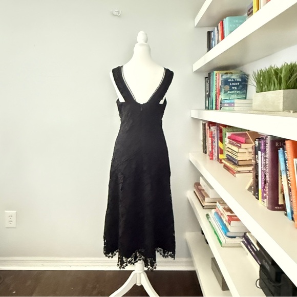 REISS Black Barbara Lace Midi Dress Size 4 - Picture 9 of 15